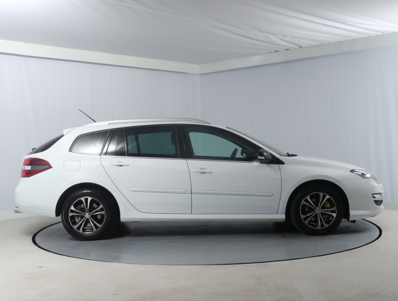 Renault Laguna, 2015