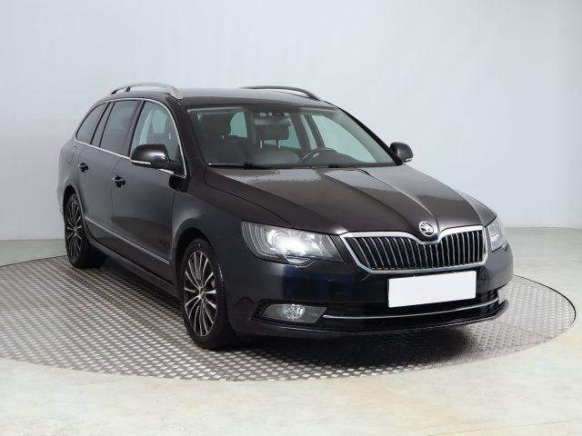 Škoda Superb 2014
