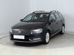 Volkswagen Passat - 2012
