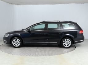 Volkswagen Passat - 2012