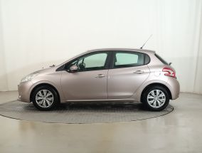 Peugeot 208 - 2014