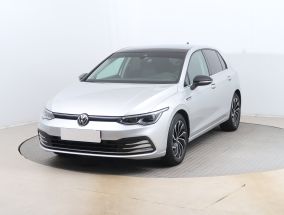 Volkswagen Golf - 2020