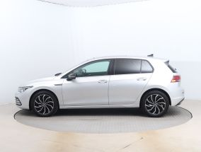Volkswagen Golf - 2020