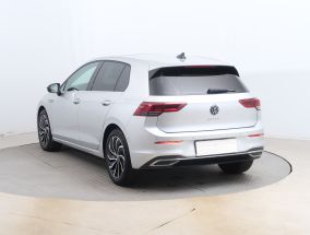 Volkswagen Golf - 2020