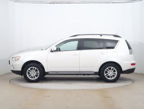 Mitsubishi Outlander - 2011