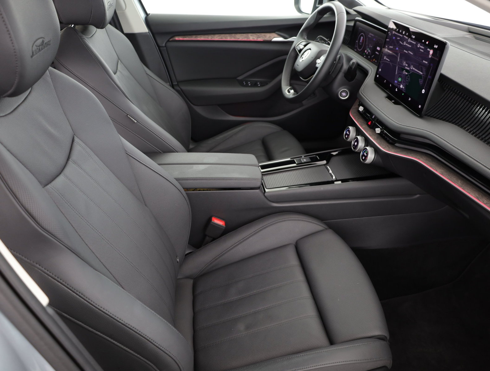 Škoda Superb - 2024