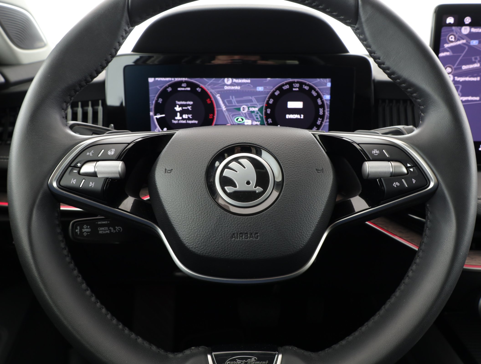 Škoda Superb - 2024