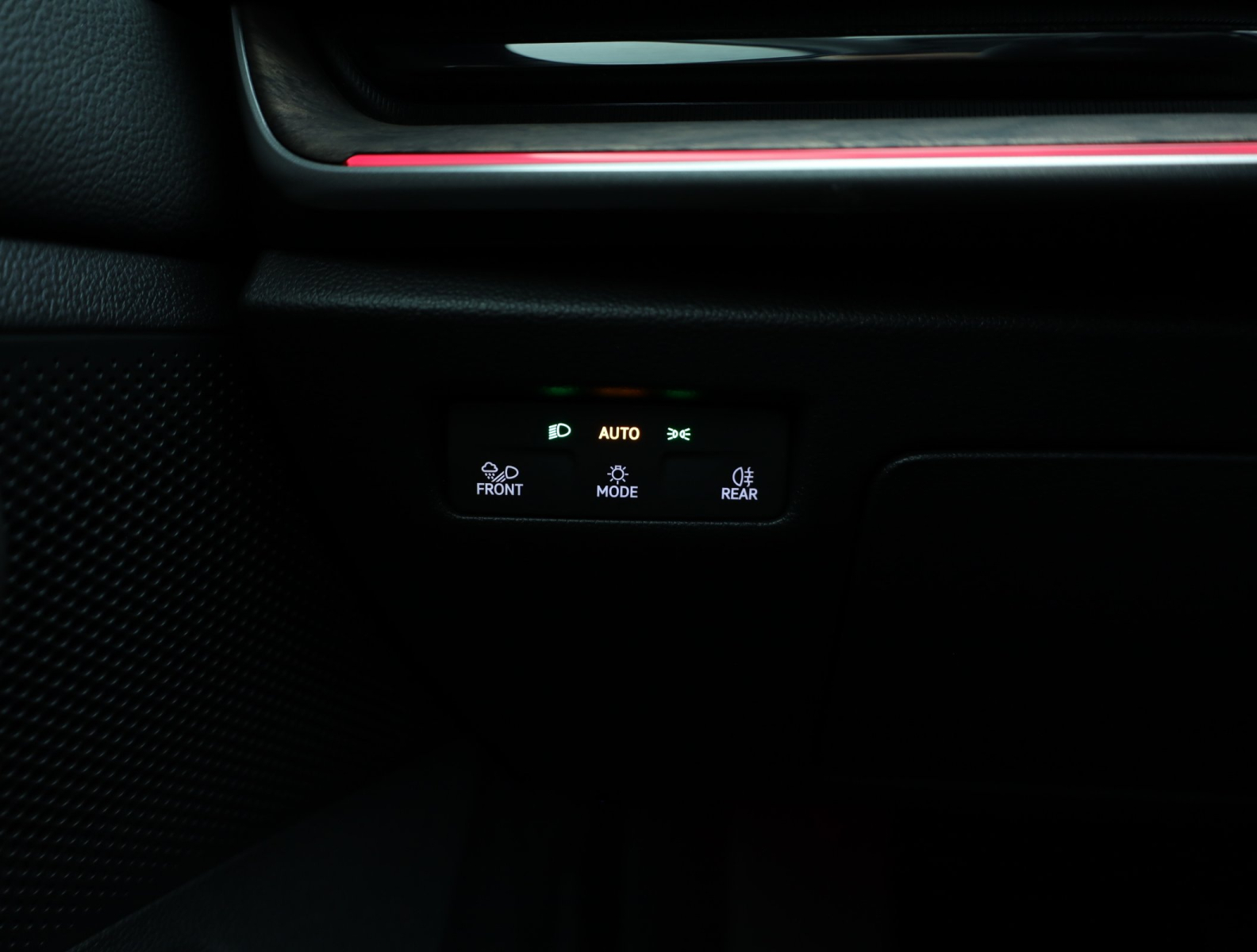 Škoda Superb - 2024