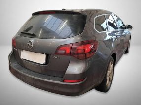 Opel Astra - 2011
