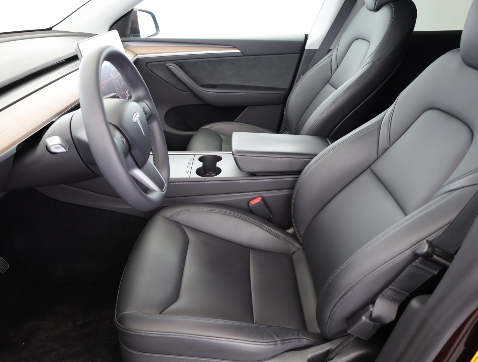 Tesla Model Y - 2023