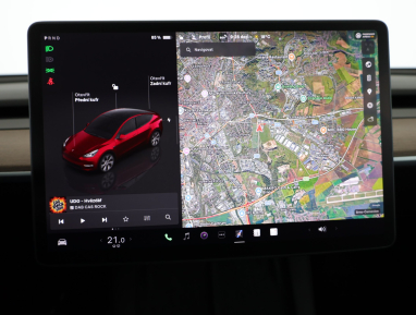 Tesla Model Y - 2023