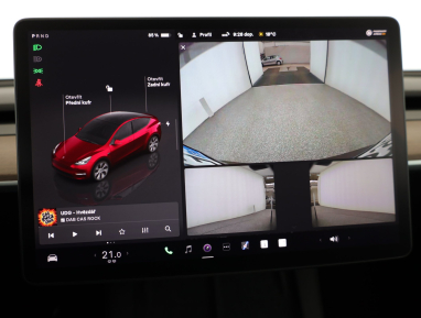 Tesla Model Y - 2023