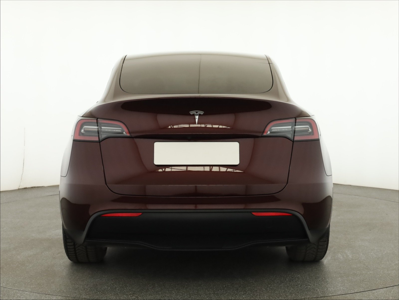 Tesla Model Y - 2023