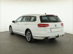 Volkswagen Passat - 2016