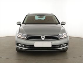 Volkswagen Passat - 2015