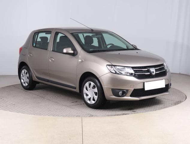 Dacia Sandero 2015