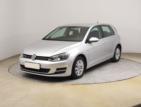 Volkswagen Golf - 2016