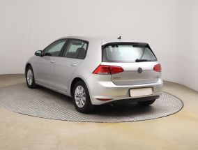 Volkswagen Golf - 2016