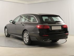 Mercedes-Benz E - 2019