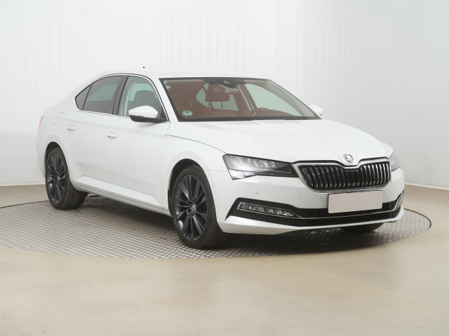 Škoda Superb 2021