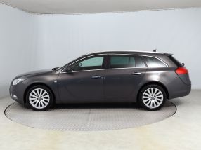 Opel Insignia - 2013
