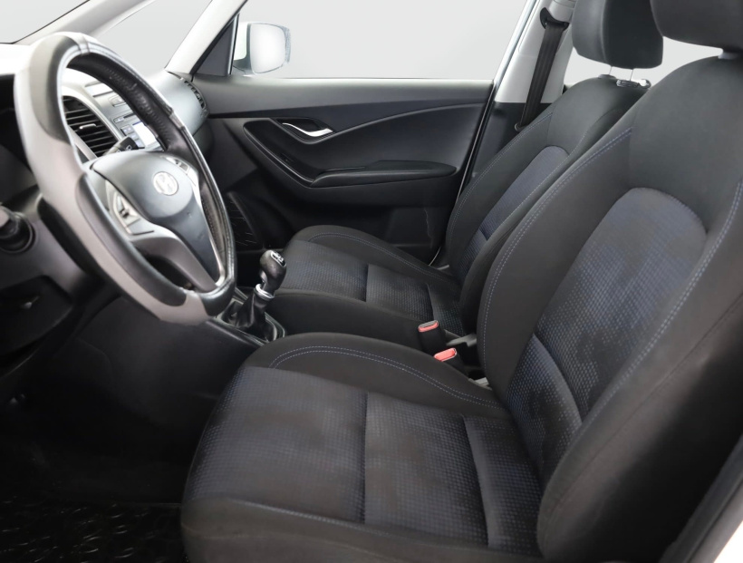 Hyundai ix20, 2012