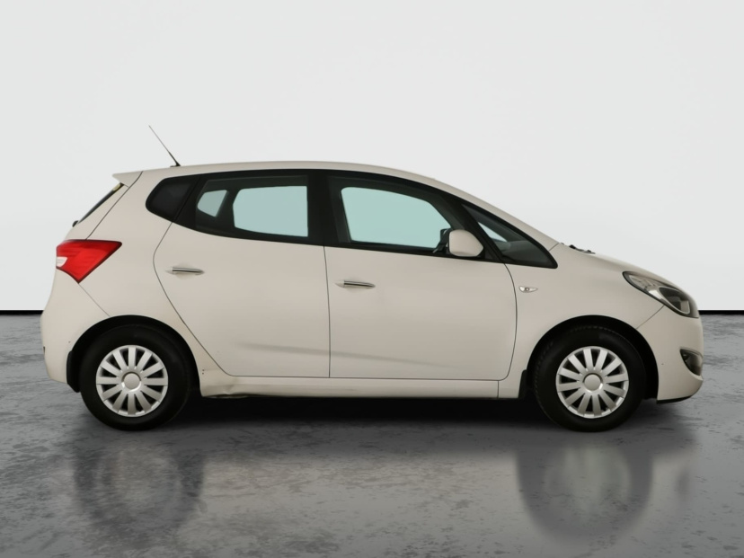 Hyundai ix20, 2012