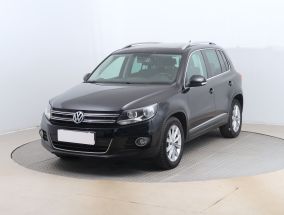 Volkswagen Tiguan - 2012