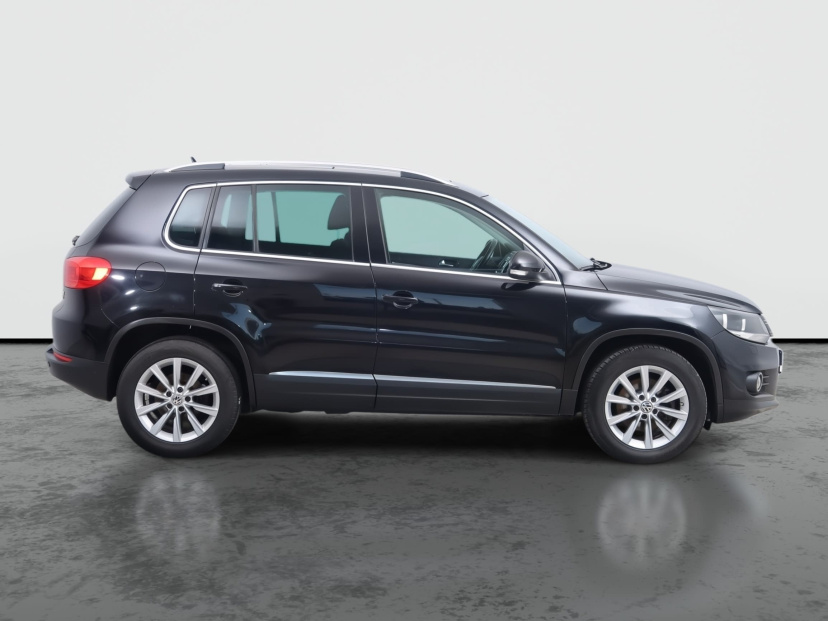 Volkswagen Tiguan, 2012