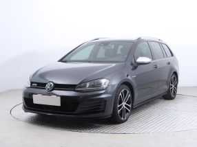 Volkswagen Golf - 2016