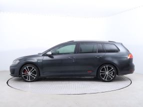Volkswagen Golf - 2016