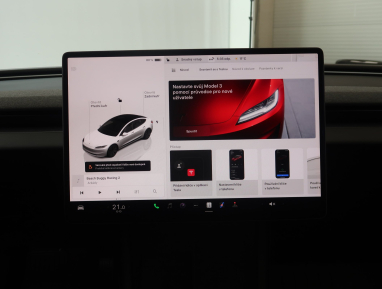 Tesla Model 3 - 2023