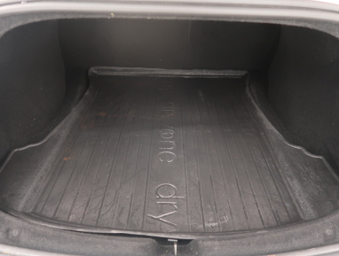 Tesla Model 3 - 2023