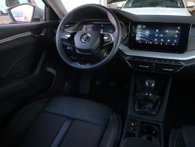 Škoda Octavia - 2023