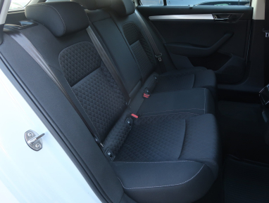 Škoda Superb - 2023