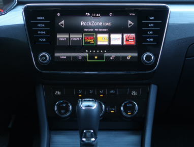 Škoda Superb - 2023