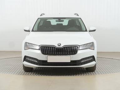 Škoda Superb - 2023