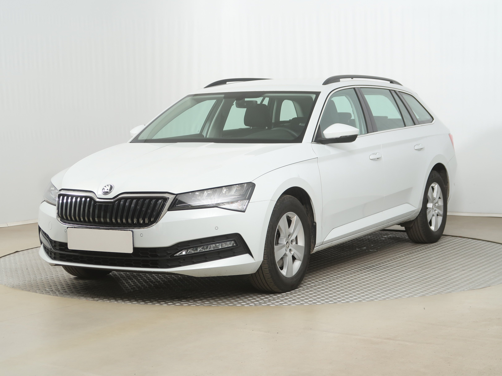 Škoda Superb - 2023