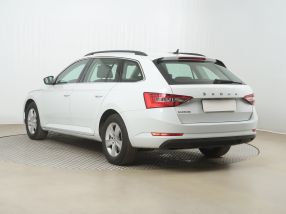 Škoda Superb - 2023