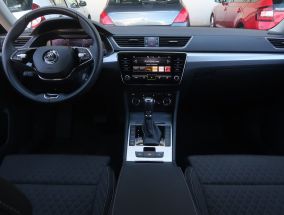 Škoda Superb - 2023