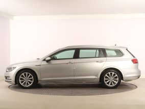 Volkswagen Passat - 2015