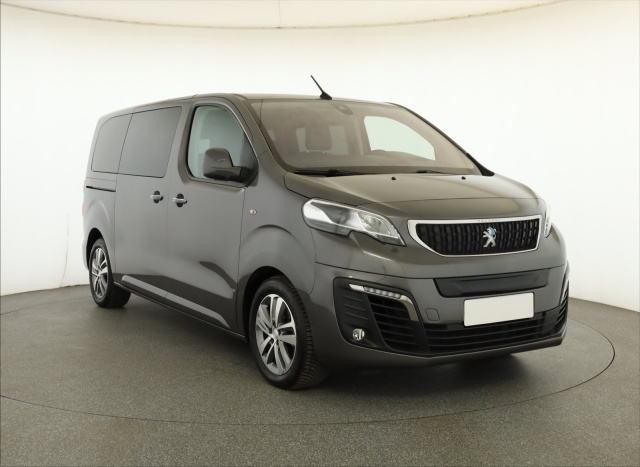 Peugeot e-Traveller 2020