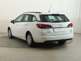 Opel Astra - 2016