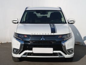 Mitsubishi Outlander - 2019