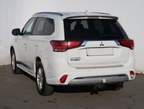 Mitsubishi Outlander - 2019