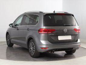 Volkswagen Touran - 2015