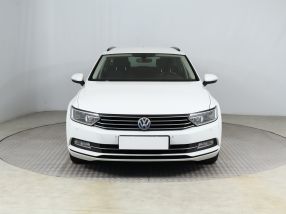 Volkswagen Passat - 2015
