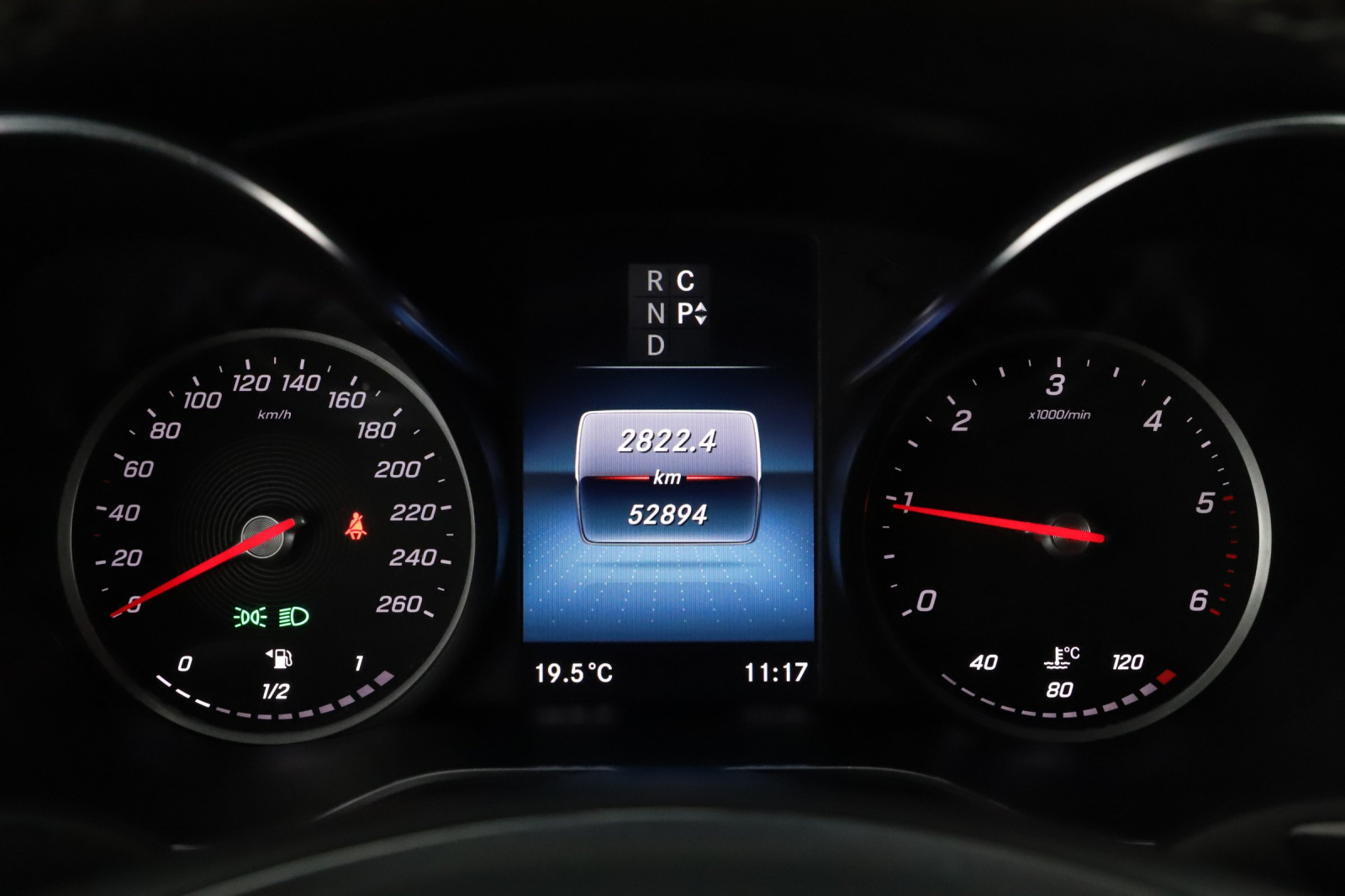 Mercedes-Benz V - 2023