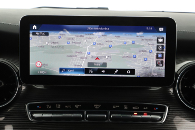 Mercedes-Benz V - 2023