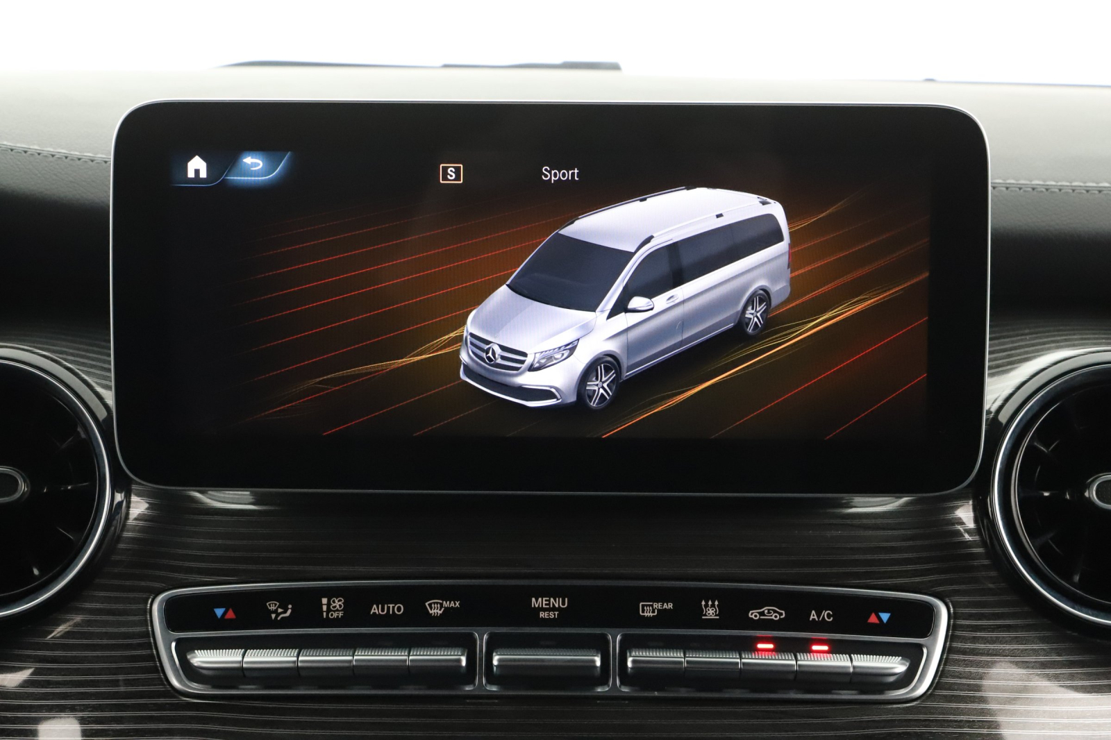 Mercedes-Benz V - 2023